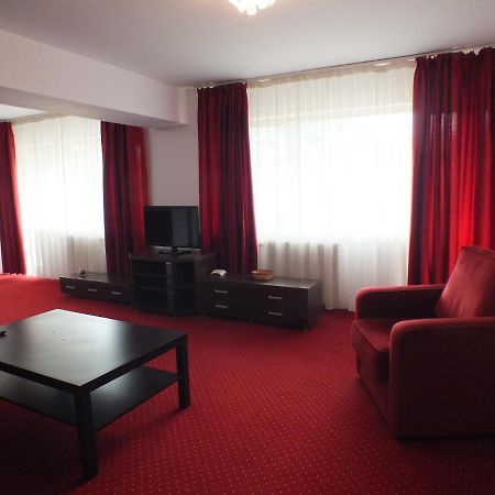 Alba Iulia Square - Apartments And Studios ブカレスト エクステリア 写真