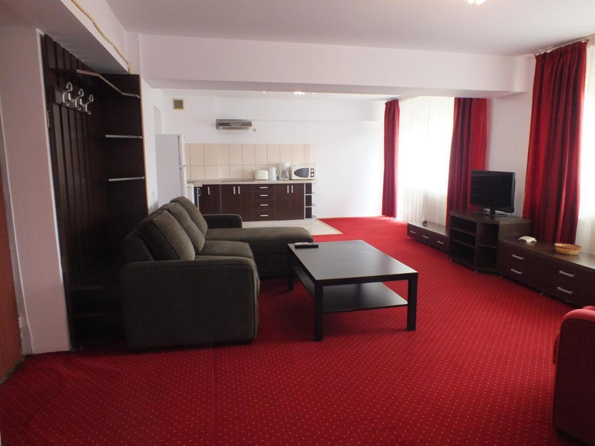 Alba Iulia Square - Apartments And Studios ブカレスト エクステリア 写真