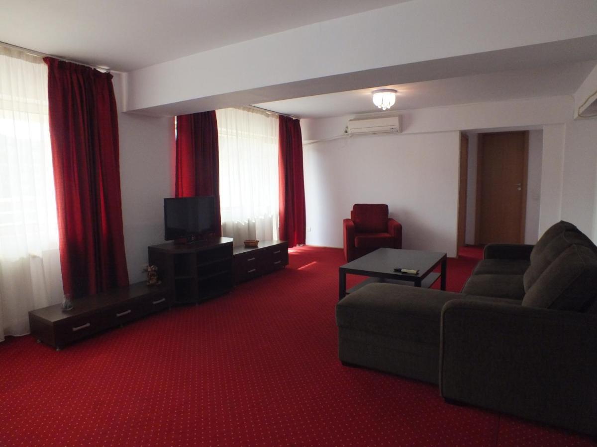 Alba Iulia Square - Apartments And Studios ブカレスト エクステリア 写真